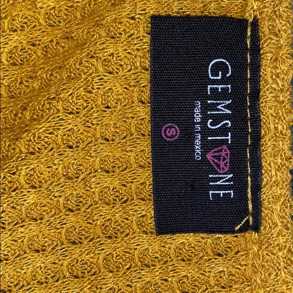 Yellow Top - Picture 3 of 3
